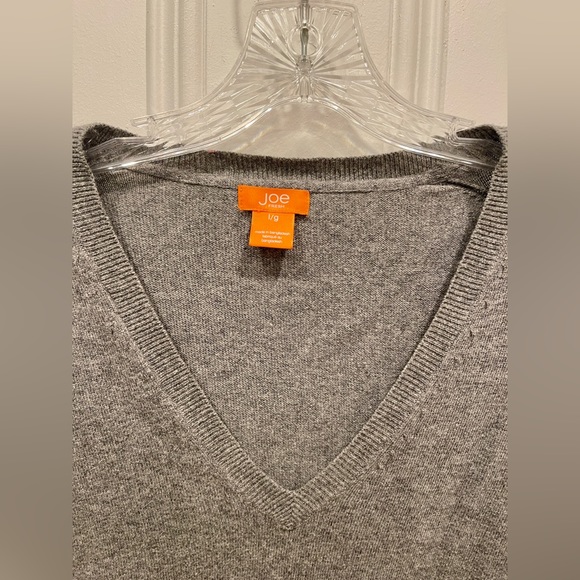 Joe Fresh Lightweight V Neck Charcoal Grey Sweater - Size L - Picture 3 of 4